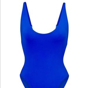 SKIMS NWT